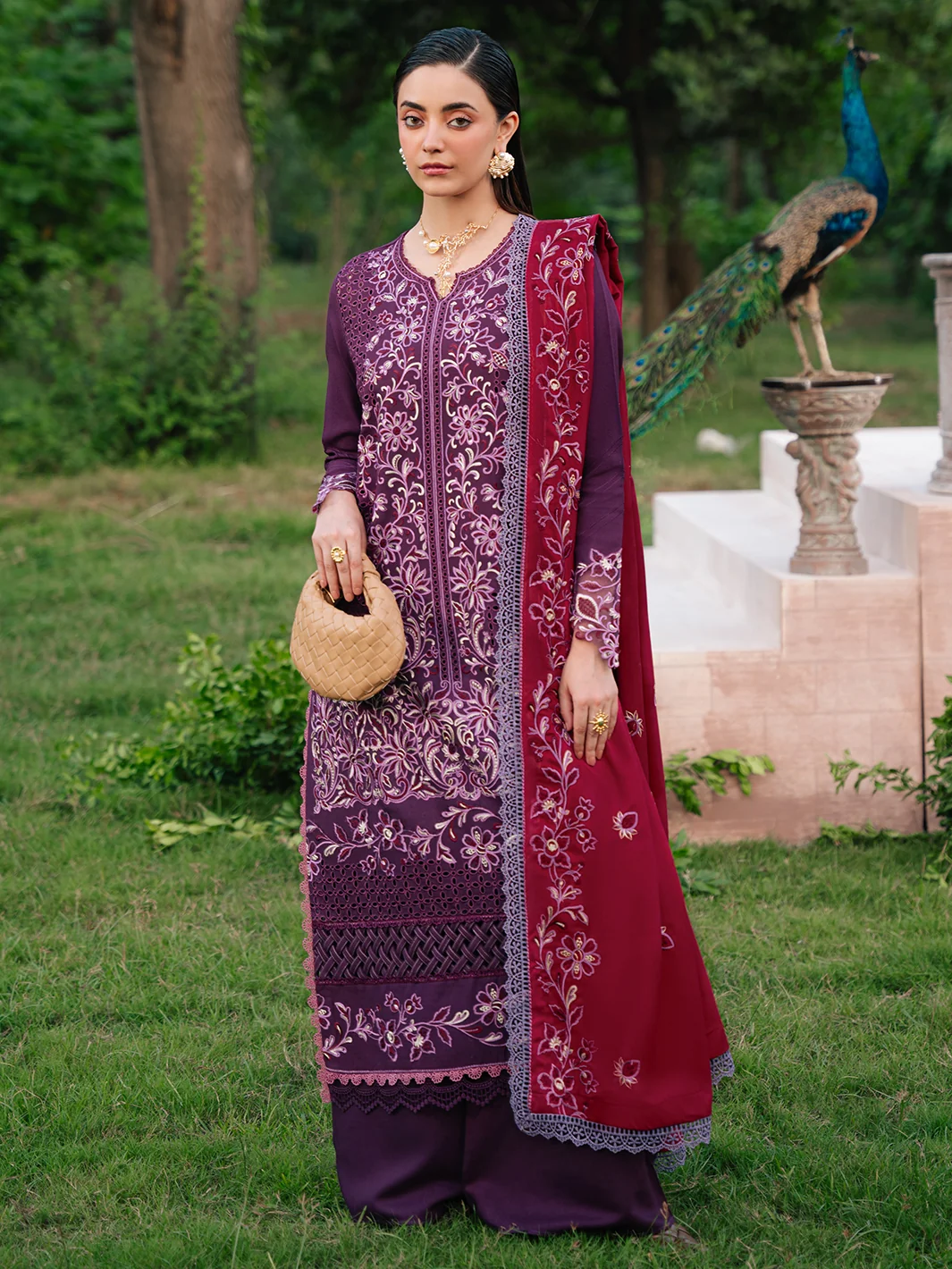 Mahnur by Parishay Embroidered Karandi 3pc